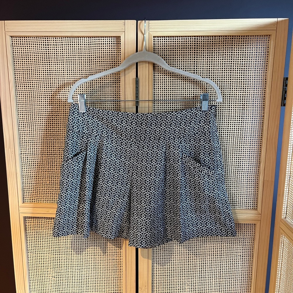 Loft Women’s 4 Shorts